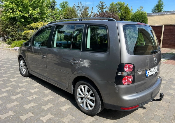 Volkswagen Touran cena 21900 przebieg: 202000, rok produkcji 2010 z Krośniewice małe 37